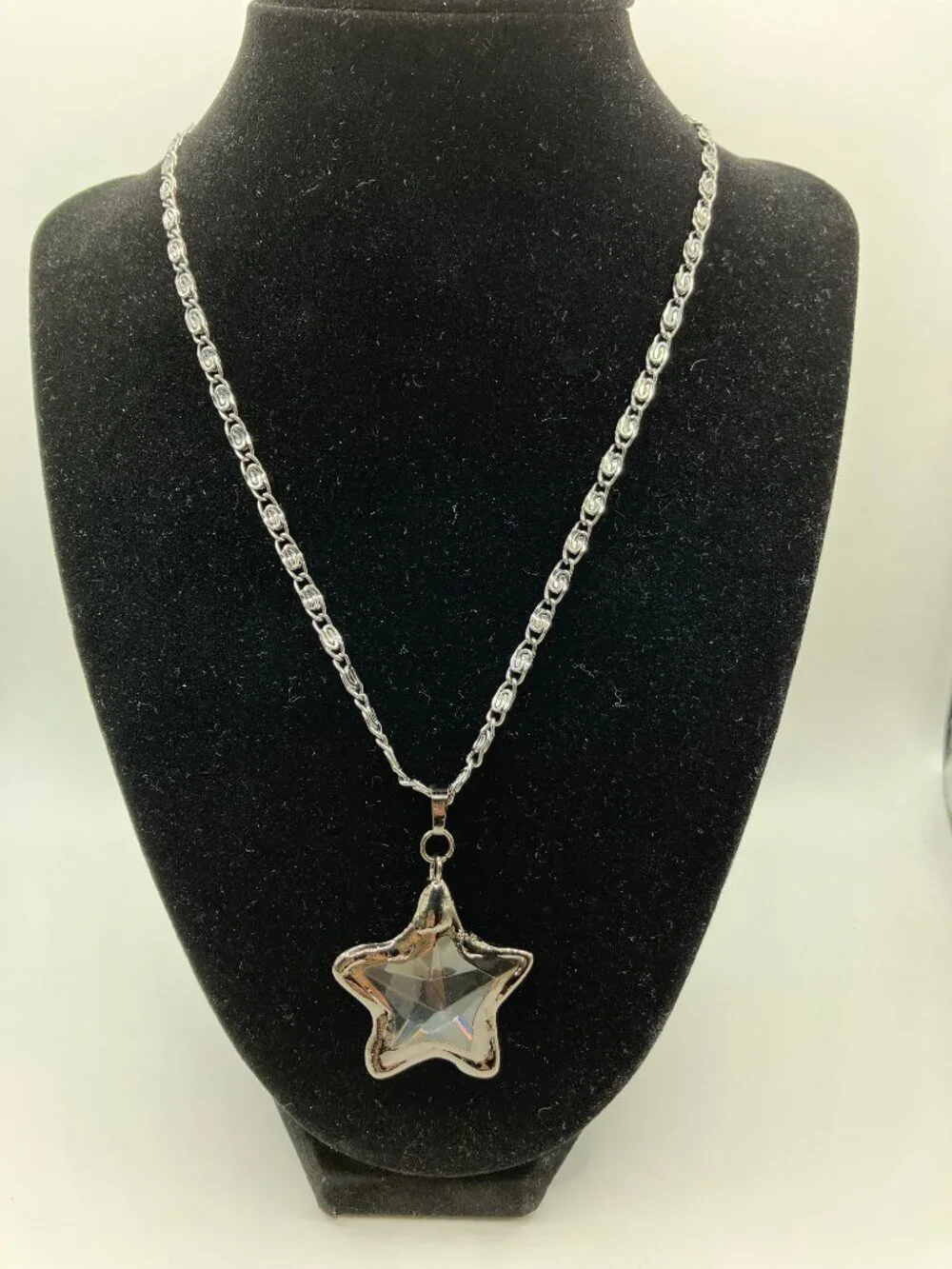 Star Glass Pendant + Gunmetal Stainless Steel 27-inch adjustable Chain NEW